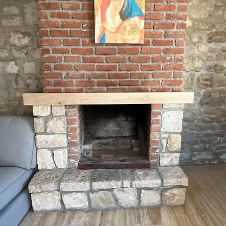 Cute Stone House 250 M From Art Street *