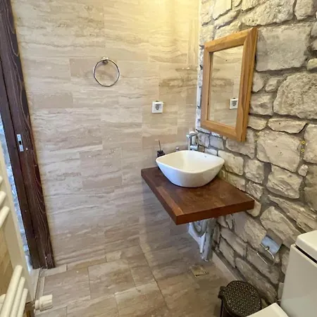 Cute Stone House 250 M From Art Street Βουρλά