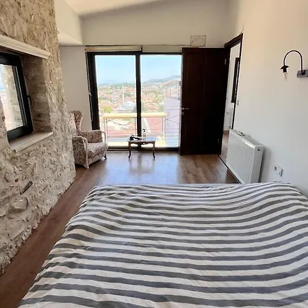 Διαμέρισμα Cute Stone House 250 M From Art Street
